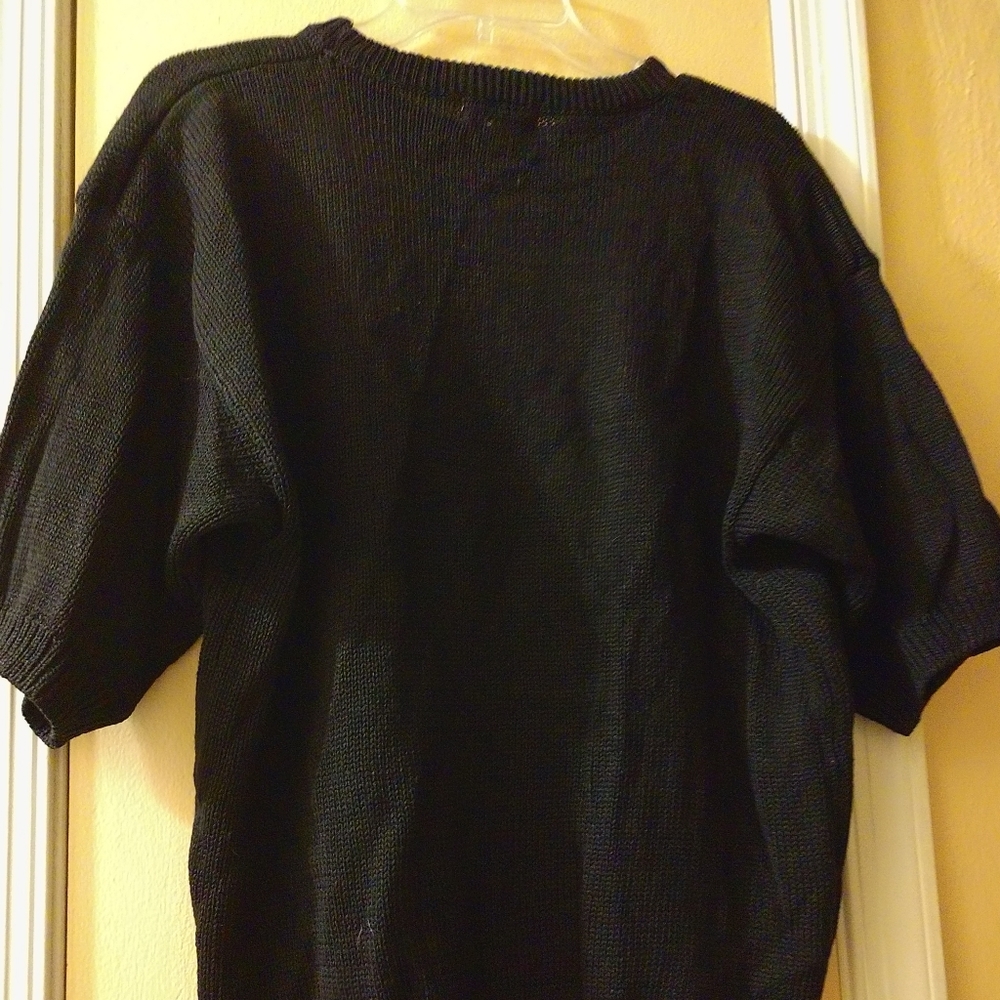 Woman Top - Picture 3 of 4